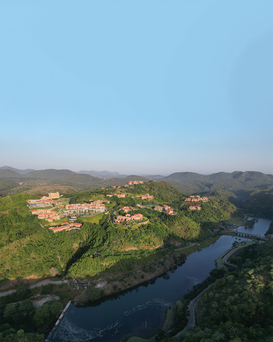 Ekaaya Resort by ITC – Modular Luxury in the Aravalli Landscape